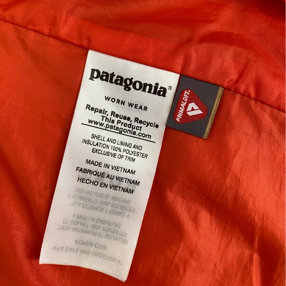 Patagonia Men's Black and Orange Puffer Vest - Picture 3 of 7